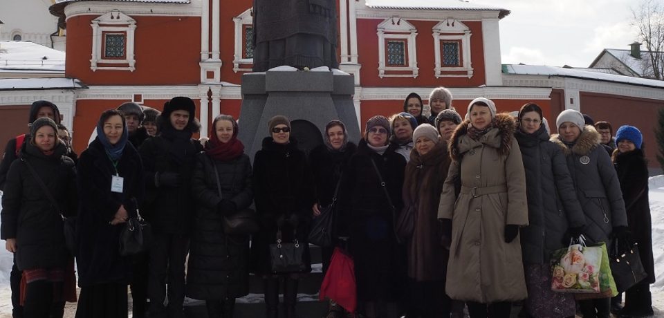 Прихожане подворья посетили Зачатьевский женский монастырь