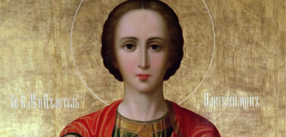 Подворской иконе великомученика Пантелеимона более ста лет!