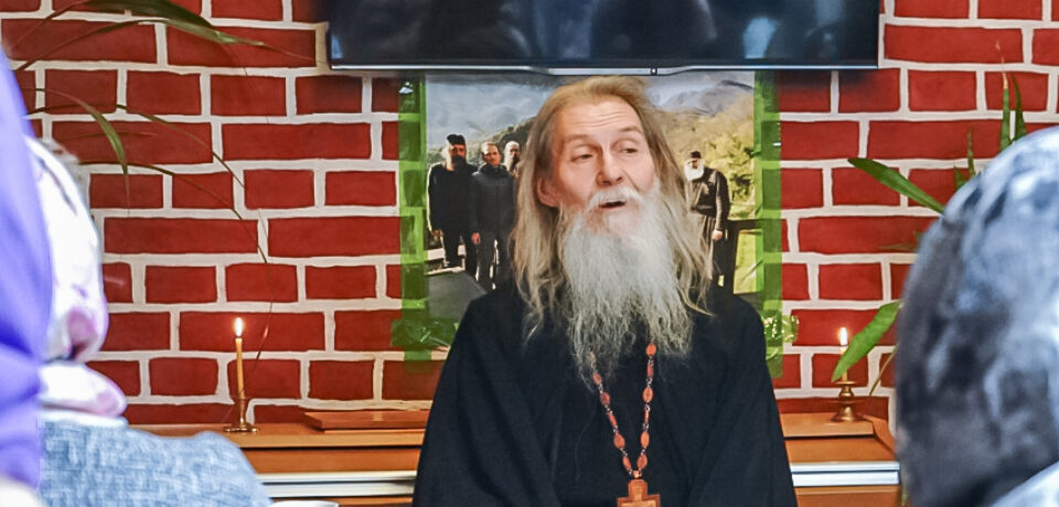 На подворье прошел семинар священника Александра Коблова